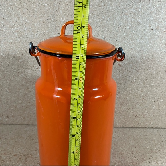 Vintage Enamelware 11" Orange Milk Jug Can w/ Lid & Brown Wood Handle Poland - Picture 8 of 10